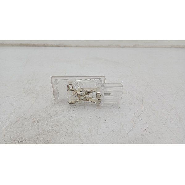 Luz Cortesia Porta Luvas Gm Tracker 2012 2013 2014 2015/2019