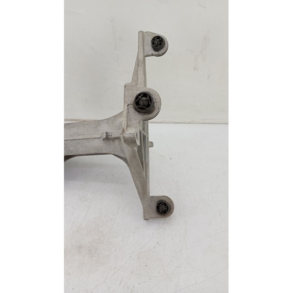 Suporte Intercooler Mercedes C180 W205 2016