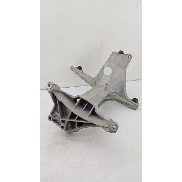 Suporte Intercooler Mercedes C180 W205 2016