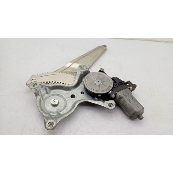 Máquina Vidro Traseira Esquerdo Mitsubishi L200 2007 08/2015