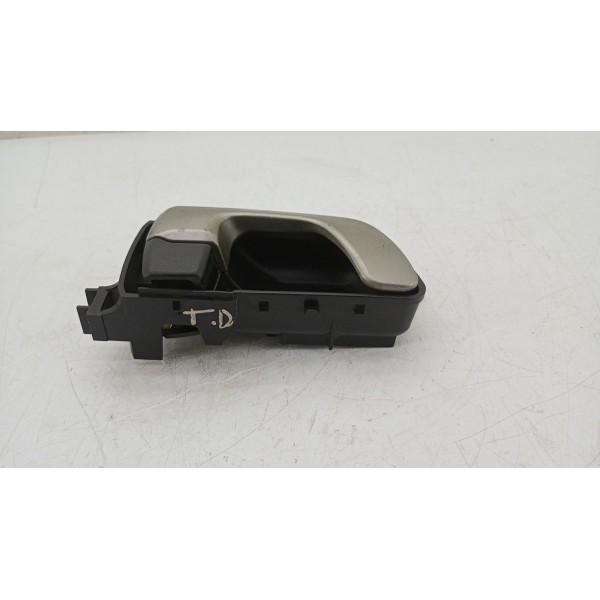 Maçaneta Interna L/direito Mitsubishi Tr4 08/18 Mr432272