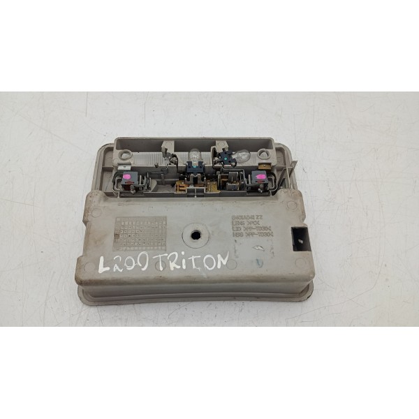 Luz Teto Cortesia L200 Triton Detalhe 2009 2010 2011 A 2013