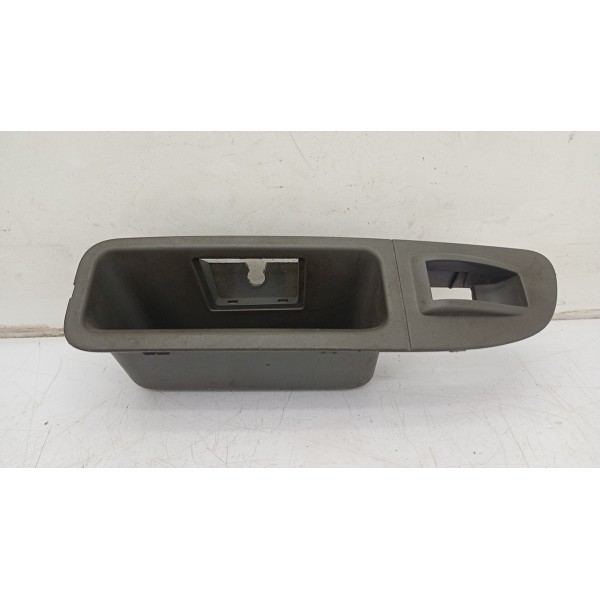 Moldura Botão Vidro Traseiro Esquerdo Fiat Palio 2013 A 2019