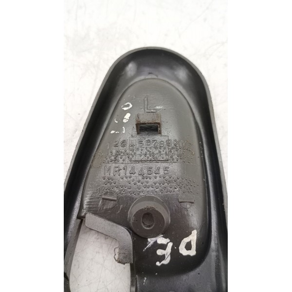Moldura Maçaneta Dianteira Esquerda L200 04/11 Mr144545