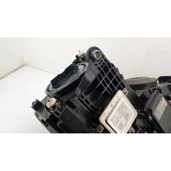 Farol Jetta 2011 A 2018 Com Led Projetor Lado Esquerdo