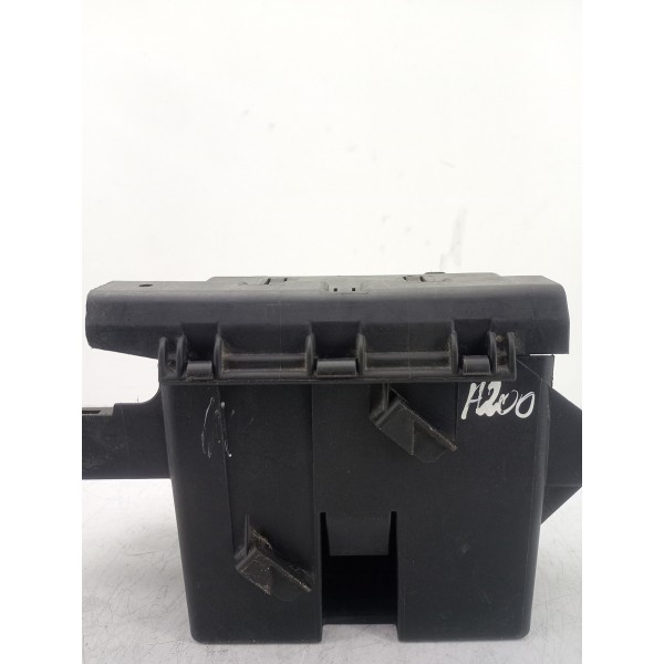 Suporte Caixa Bateria Auxiliar Mercedes Cla200 2015 A 2019