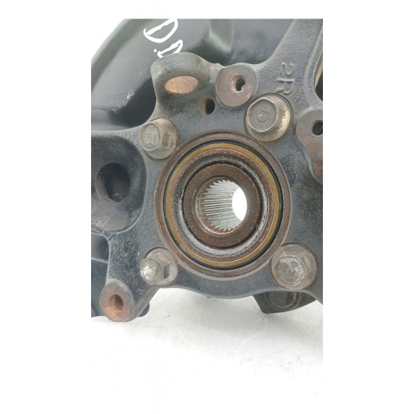 Montante/cubo Dianteiro Direito Mitsubishi Pajero 3.2 2002