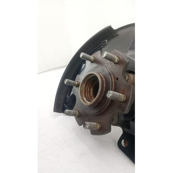 Montante/cubo Dianteiro Direito Mitsubishi Pajero 3.2 2002