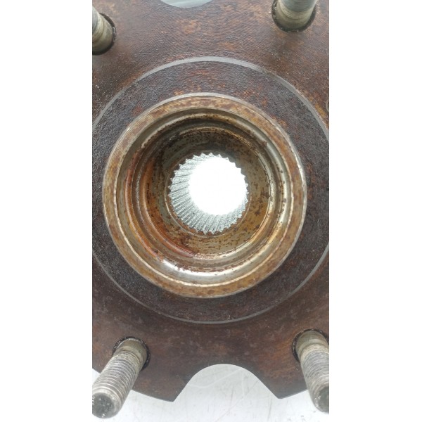 Montante/cubo Dianteiro Direito Mitsubishi Pajero 3.2 2002