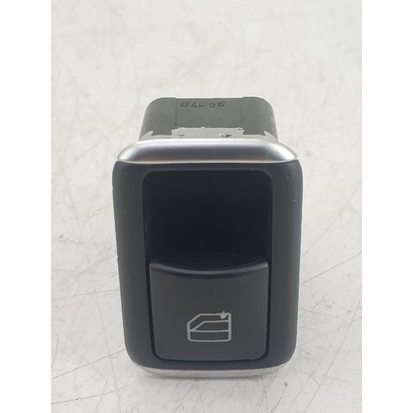 Botão Vidro Traseiro Esquerdo Mercedes B200 1.6 2015 A 2019