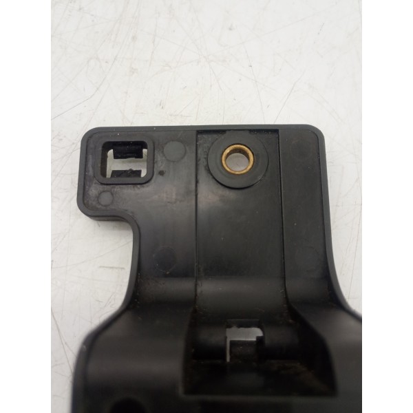 Moldura Suporte Mangueira Ar Quenta Mercedes A200 2015