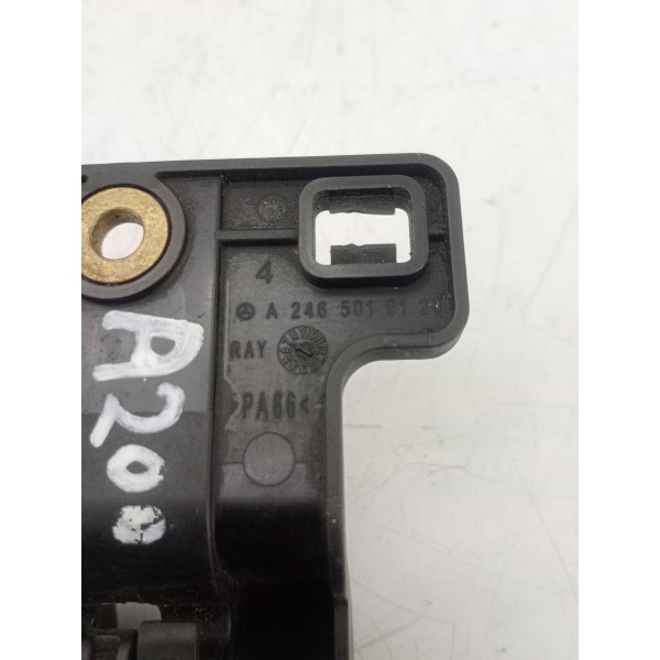 Moldura Suporte Mangueira Ar Quenta Mercedes A200 2015