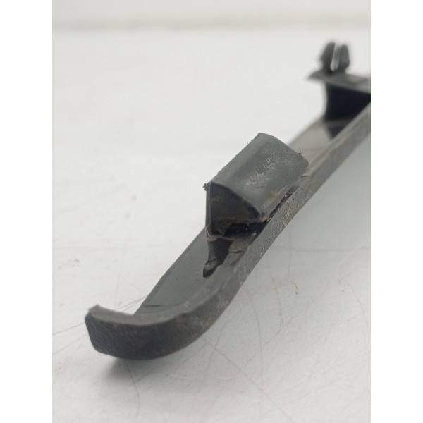 Moldura Esquerda Inferior Parabrisa Spin 2014 52054655