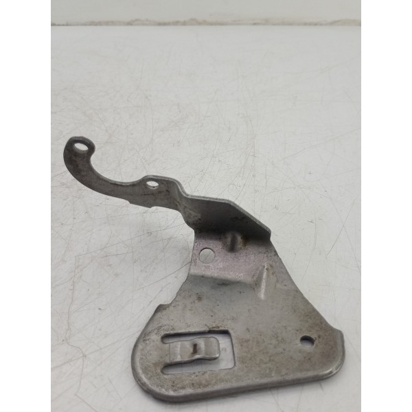 Suporte Sensor Nível Suspensão Direito Cla200 1.6 2014 2015