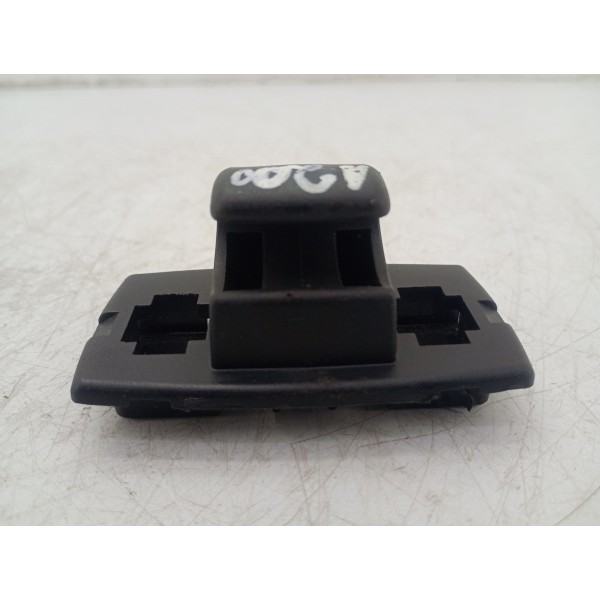 Clipe/gancho/suporte Para Quebra-sol Mercedes-benz Cla 2015