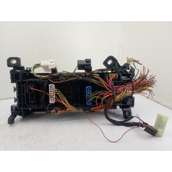 Caixa Fusível Relé Interna Mercedes A200 B200 2015 A 2019