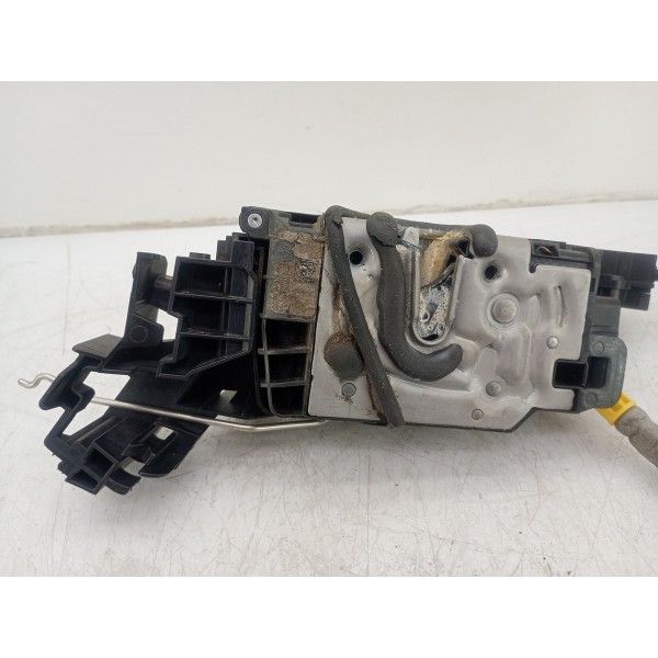 Fechadura Dianteira Esquerda C180 2014 2015 2016 A 2018