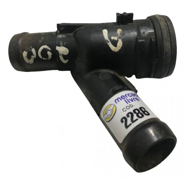 Flange Da Valvula Termostática Mercedes A200 2015 A 2019