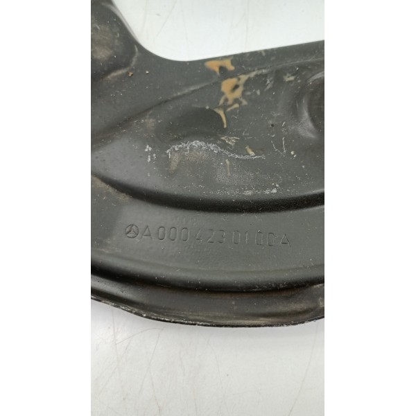 Defletor Roda Traseira Esquerd Mercedes C200 2015 A 2019