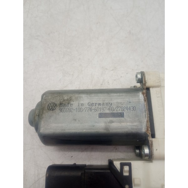 Motor Vidro Traseiro Direito Jetta 2013 3c0959704b