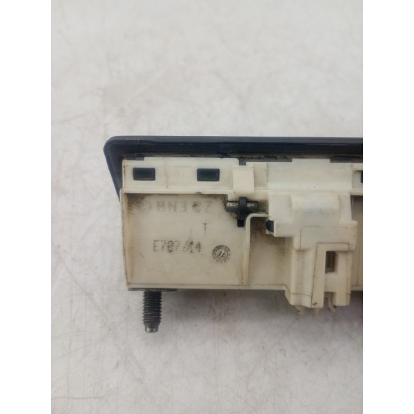 Maçaneta Interruptor Tampa Traseira Jetta 2011 2012 13/2016