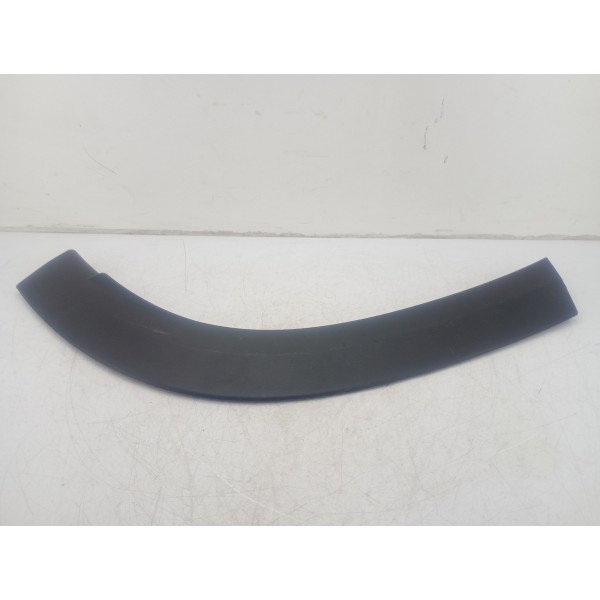 Moldura Para-lama Traseiro Direito Tracker 2019 2020 A 2022