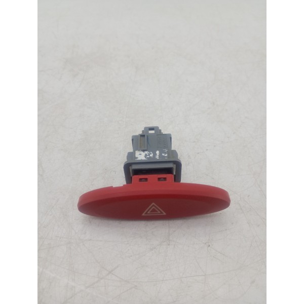 Botão Comando Alerta Toyota Etios 2017 Peça Original