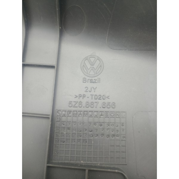 Moldura Tampa Traseira Lado Direito Vw Fox 14/18 5z6867656