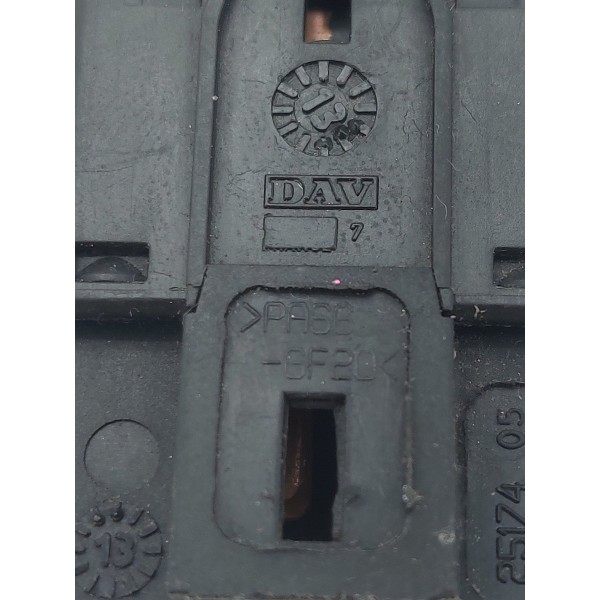 Interruptor Botão Pisca Alerta Duster Logan Sandero Original