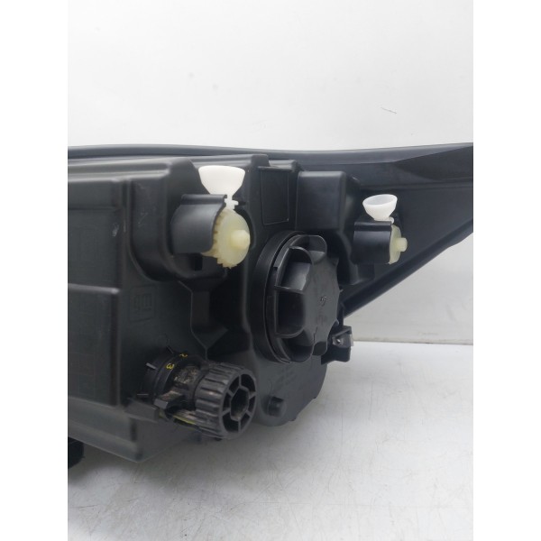 Farol Direito Gm Onix 2020/2023 52172979