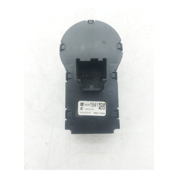 Interruptor Botão Farol Gm Tracker 2014 2015 2016 95291941