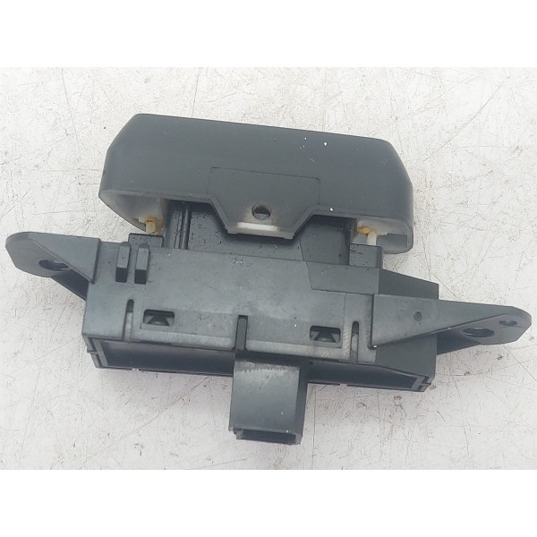 Botão Trava Portas Gm Spin Cobalt 2015 94745840 Original