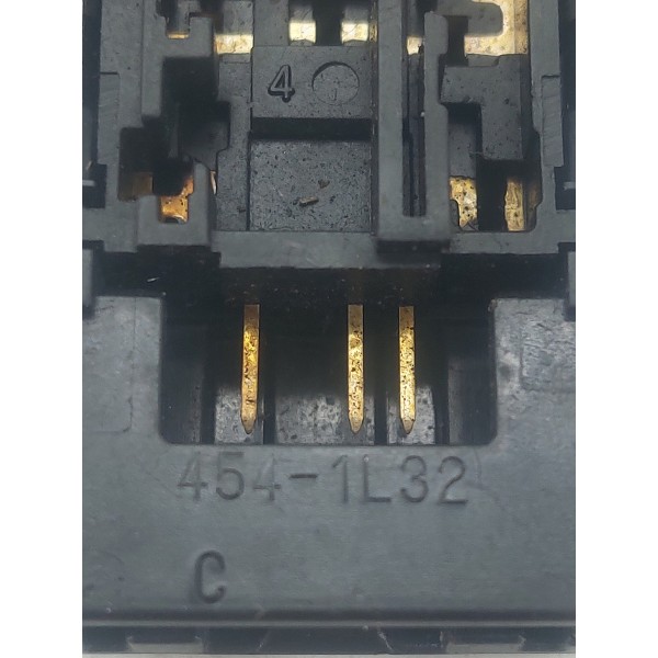 Botão Interruptor Desembaçador Toyota Etios 2014 2015 A 2020