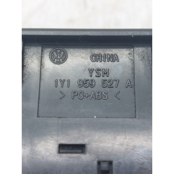 Botão Trava Porta Malas Volkswagen Jetta 5c6959551