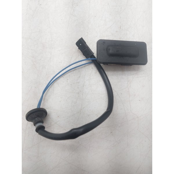 Sensor Botão Abertura Tampa Traseira Gm Spin 52027044