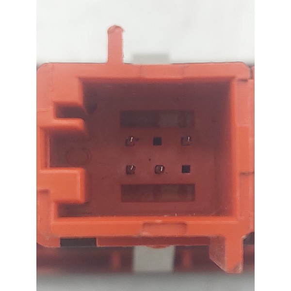 Botão Pisca Alerta Vw Amarok V6 2016