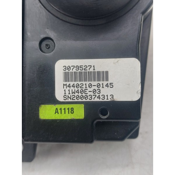 Painel Comando Central Ar Radio Volvo Xc60 2009 2010 A 2013