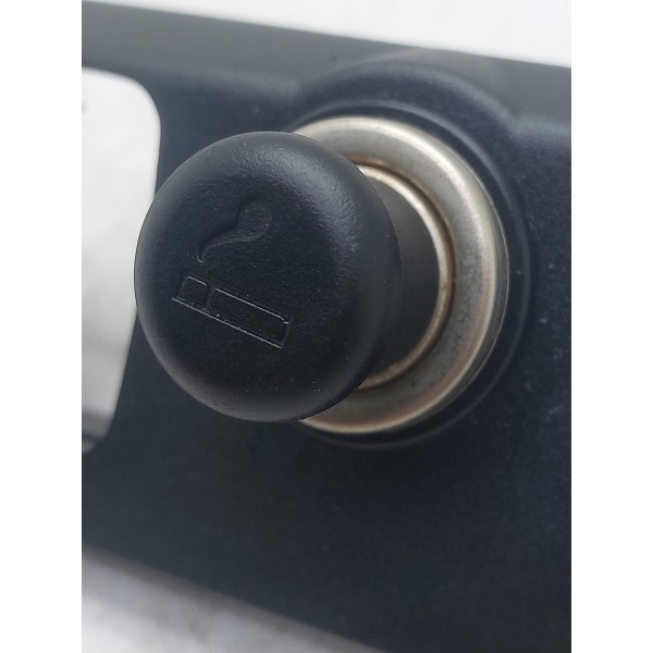 Moldura Botão Ar Traseiro Usb Acendedor Triton Pajero Peça