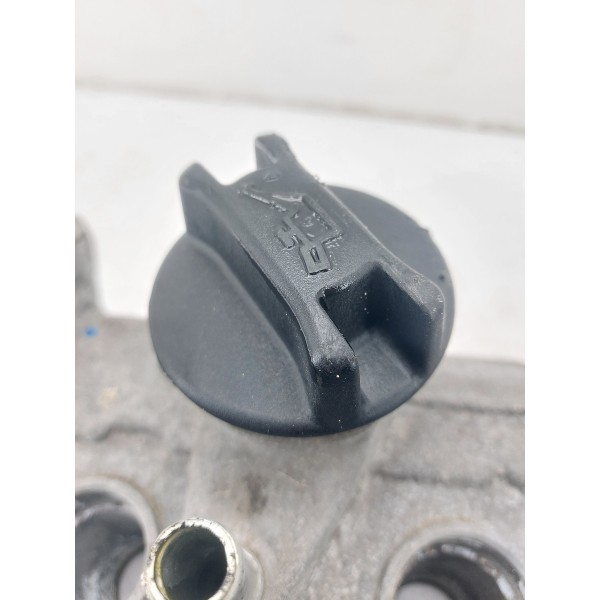 Tampa Válvula Cabeçote Nissan Versa March 1.0 3cc 12v 15/20