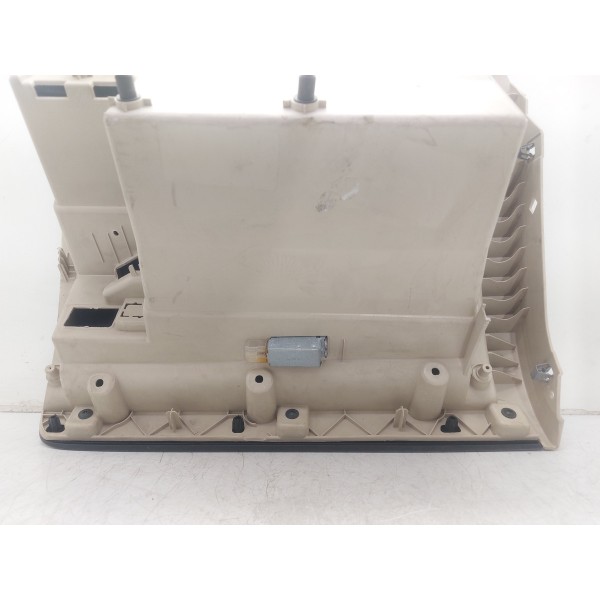 Porta Luvas Caramelo Jetta 2011 A 2017