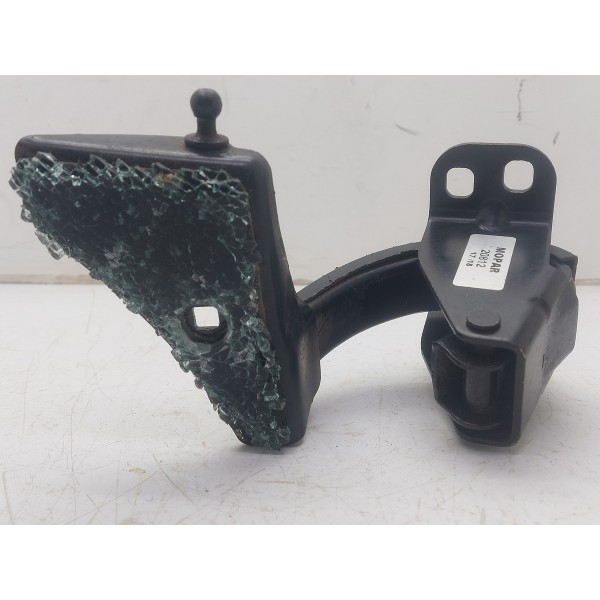 Dobradiça Direita Vigia Capô Traseiro Fiat Mobi 2017 Peça