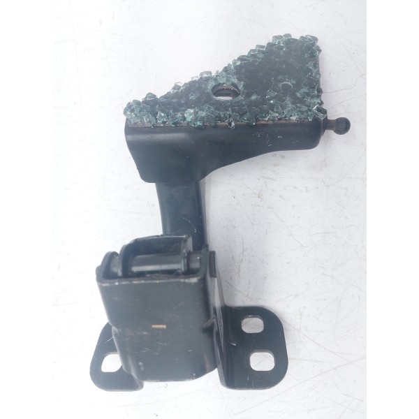 Dobradiça Direita Vigia Capô Traseiro Fiat Mobi 2017 Peça