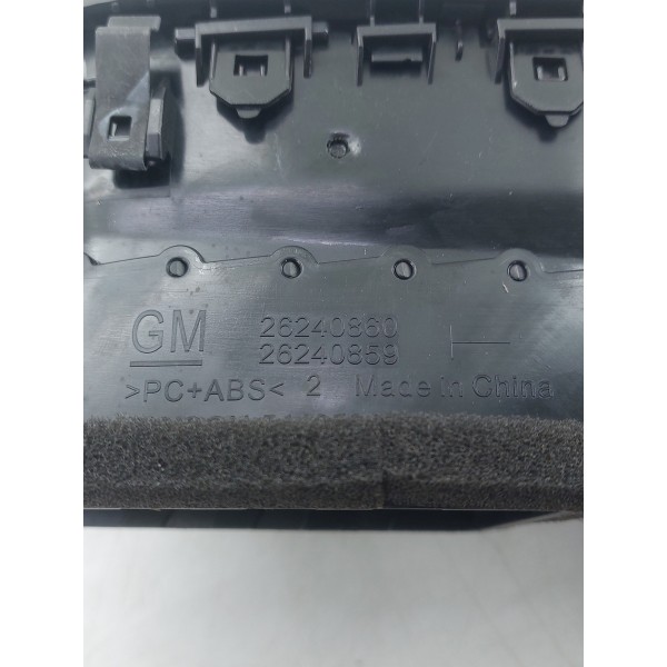 Difusor De Ar Direito Com Moldura Gm Onix 3cc 20/22 26240860