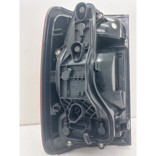 Lanterna Traseira Direita Volkswa Amarok V6 2017 A 2020