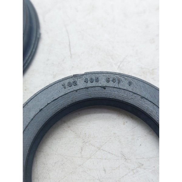 Kit Com 8 Retentor Roda Dianteira Fusca Brasilia1024056411