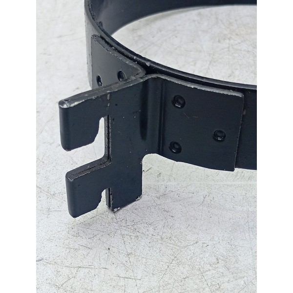 Suporte Reservatório Óleo Hidráulico Amarok V6 2012 A 2022