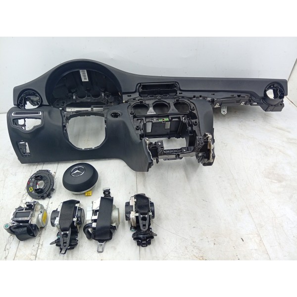 Kit Painel Tabelier Mercedes C180 2015 A 2019