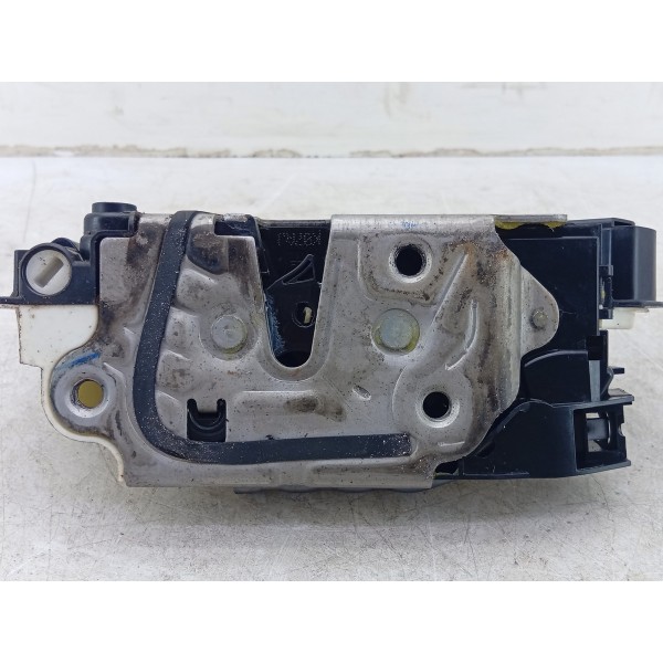 Fechadura Traseira Esquerda Amarok V6 2017 A 2021