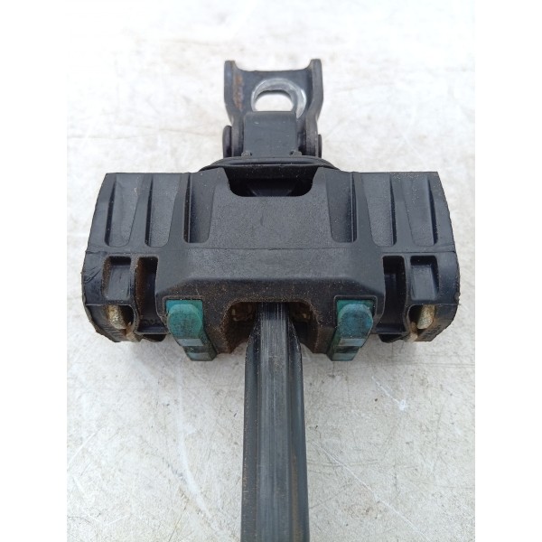 Limitador Porta Traseira Amarok V6 2017 A 2021