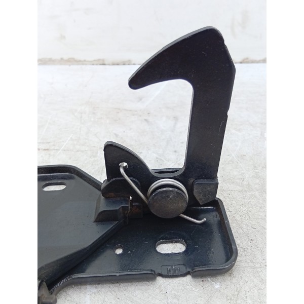 Fechadura Superior Capô Amarok 2017 2018 2019 2020 A 2021